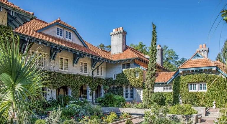 Sydonie Mansion