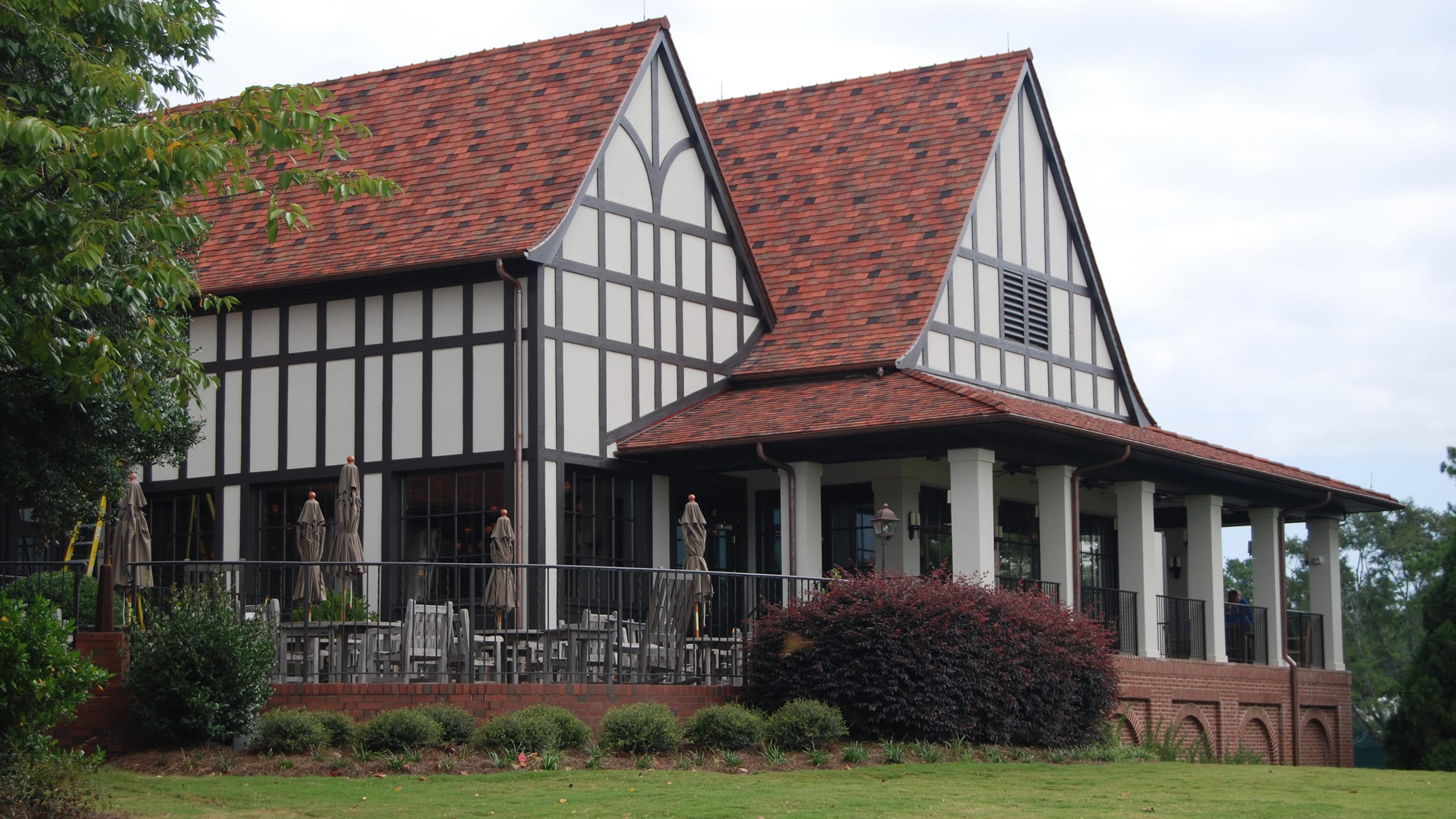 East Lake Golf Club Featuring Historic Custom Clay Shingle Tile from Ludowici